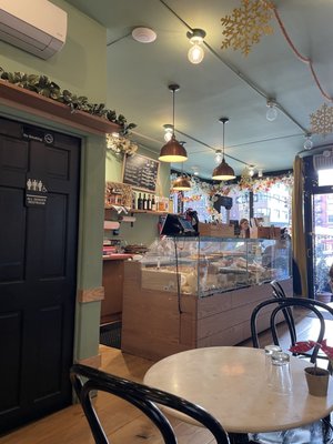 Sogno Toscano Market & Wine Bar by null