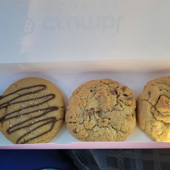 Crumbl - Bon Air - Pineapple whip, hazelnut sea salt, two chocolate chip - Bakeries Near Me - Richmond, Virginia Crumbl - Bon Air - Pineapple whip, hazelnut sea salt, two chocolate chip - Bakeries Near Me - Richmond, Virginia