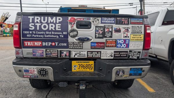 Trump store by null