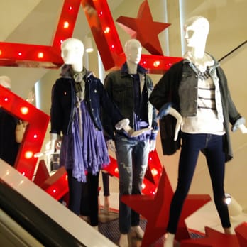 Macy's - Escalator scenery. - Department Stores Near Me - Sacramento, California