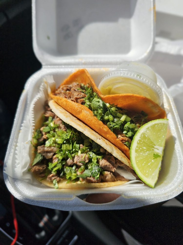Lapota's Taqueria