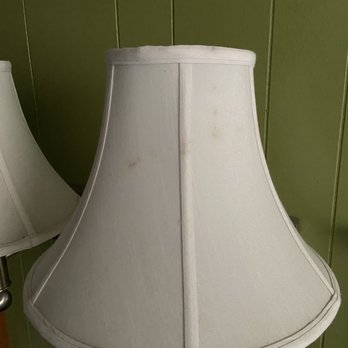 Americas Best Value Inn Boardman - Lamp - Hotels Near Me - Boardman, Oregon