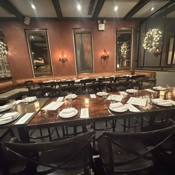 Via 13 - Main dining room - Italian Near Me - New York, New York Via 13 - Main dining room - Italian Near Me - New York, New York