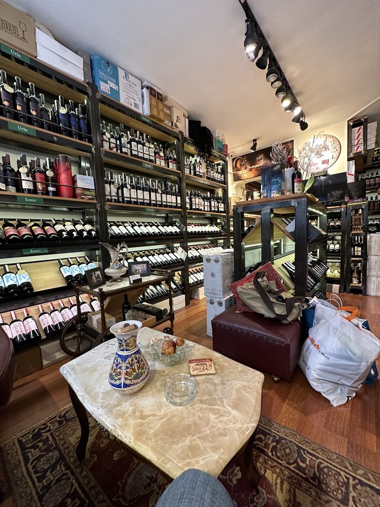 VINUS WINE AND SPIRITS Güzelbahçe Sk. 33, İstanbul, Turkey Beer, Wine & Spirits Phone