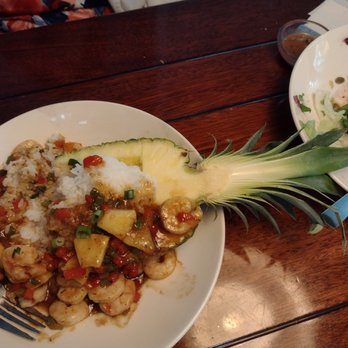 Bahama Breeze - Jerk shrimp pineapple bowl - Seafood Near Me - Raleigh, North Carolina Bahama Breeze - Jerk shrimp pineapple bowl - Seafood Near Me - Raleigh, North Carolina
