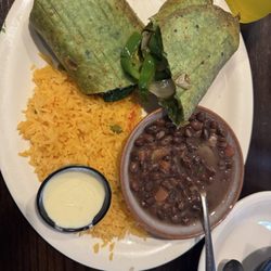 El Tapatio Mexican Restaurant & Cantina - Vegetarian Chimichanga