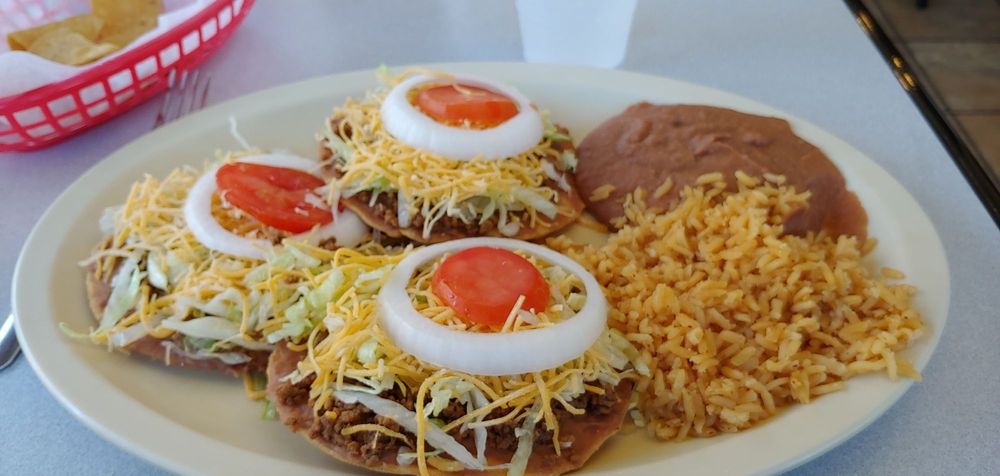 Leti's Tacos