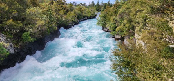 Huka Falls by null