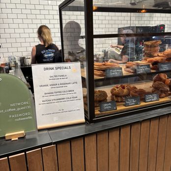 Jaunt Coffee Roasters - Drink specials - Coffee Roasteries Near Me - San Diego, California