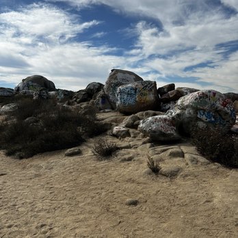 Pumpkin Rock Trail - Hiking Near Me - Norco, California