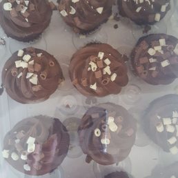 With mixes chocolate! Only wanted regular chocolate!