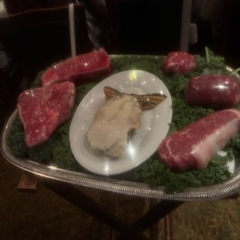 Charley's Steak House - Steak presentation - Steakhouses Near Me - Orlando, Florida Charley's Steak House - Steak presentation - Steakhouses Near Me - Orlando, Florida