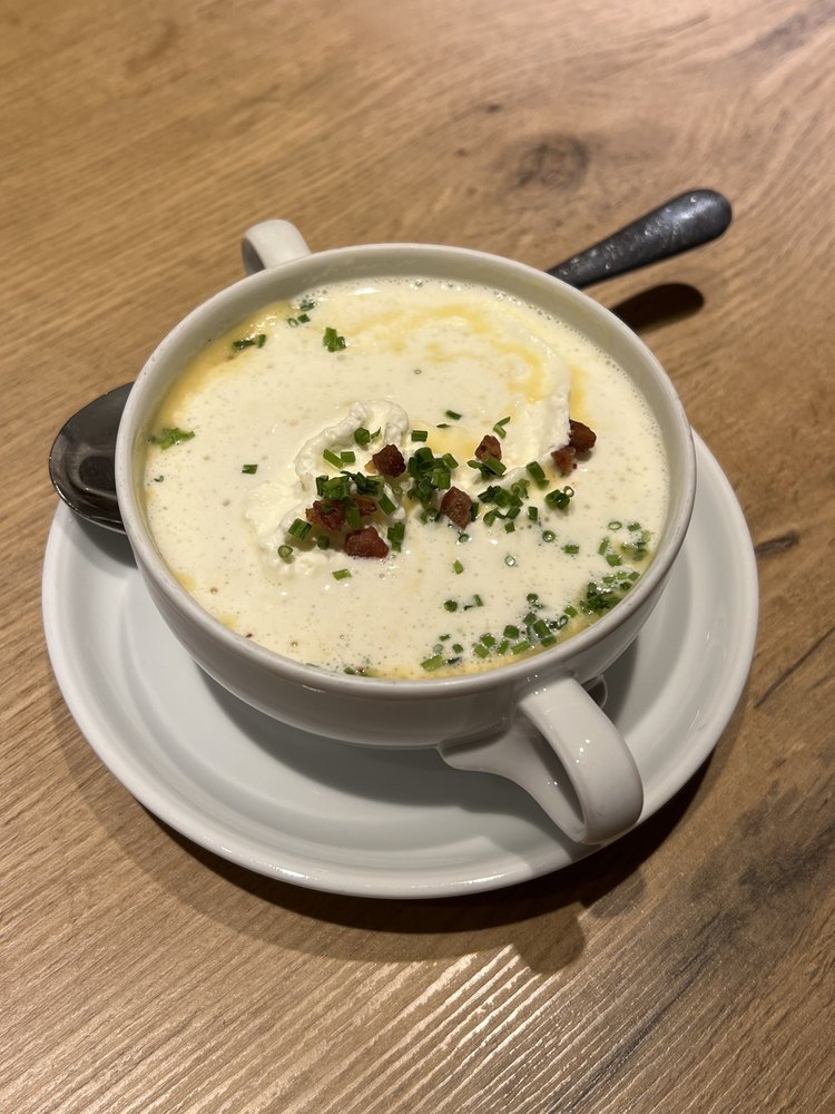 RESTAURANT GASTHOF HAMMER Updated May 2024 16 Photos & 10 Reviews Vorstadt 1, Vilseck