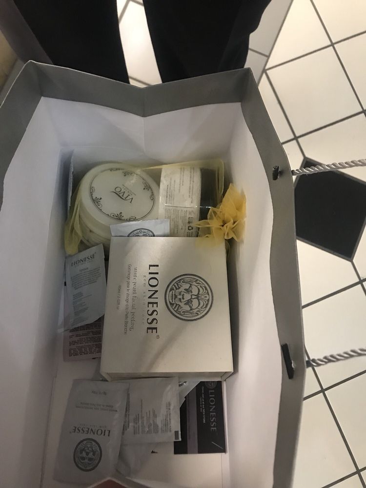 lionesse beauty bar straightener