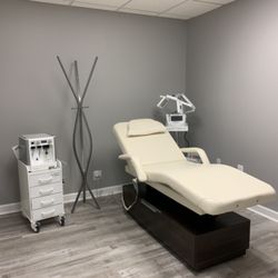 AnewSkin MedSpa - Relax and meditate and allow our skilled physicians and aestheticians help you achieve your skin care goals.