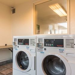 Motel 6 - Laundry