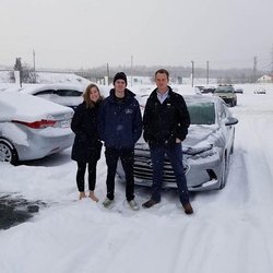 Bruce Hyundai - Happy customer with his new Elantra!