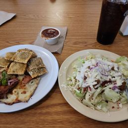 Lunch at Andys Pizza always impressive