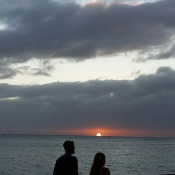 Halekulani Hotel - Hotels Near Me - Honolulu, Hawaii