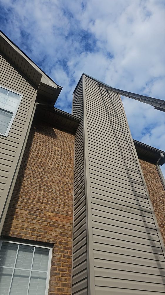 Slide of Reyes Construction