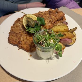 Paulaner am Nockherberg - Munchen schnitzel - Beer Garden Near Me - Munich, BY Paulaner am Nockherberg - Munchen schnitzel - Beer Garden Near Me - Munich, BY