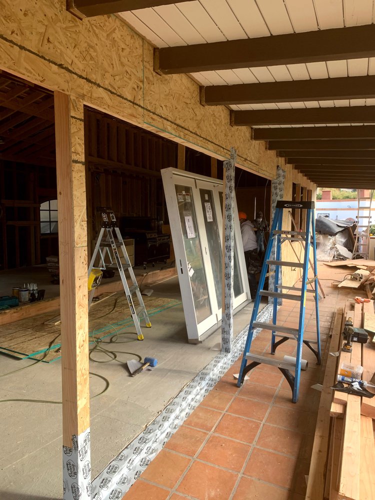 Slide of Alexander Windows