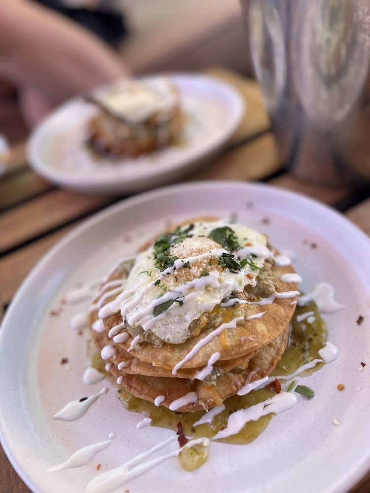 THE LIVING ROOM WINE CAFE & LOUNGE 405 Photos & 413 Reviews 20751 N