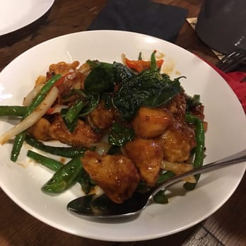 2C Thai Bistro & Spirits - Crispy garlic chicken - Thai Near Me - Seattle, Washington 2C Thai Bistro & Spirits - Crispy garlic chicken - Thai Near Me - Seattle, Washington