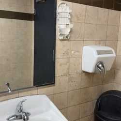 Safeway - No soap
