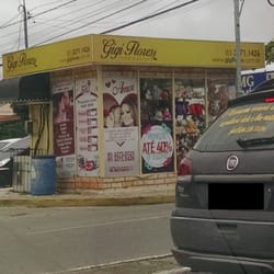 Gigi Flores & Cestas