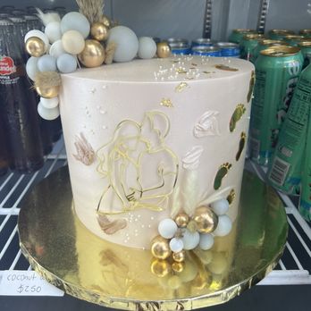 Bun Bun Chicken - They bake special order cakes too. Detailed work is beautiful. - Desserts Near Me - Las Vegas, Nevada