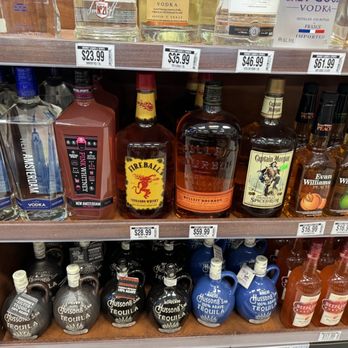 DOWNEY LIQUOR Updated August 2025 33 Photos 27 Reviews 7617