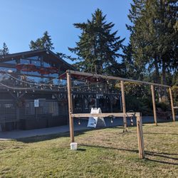 Port Browning Pub - Patio