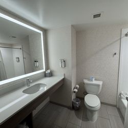 Holiday Inn Express & Suites New Philadelphia
