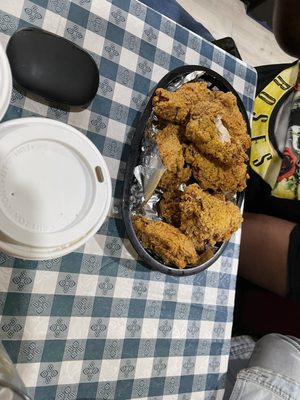Daisy Mae's Southern Fried Chicken & Breakfast by null