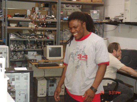 ADVANCED COMPUTERS - Updated March 2026 - 13 Photos - 8644 St Charles ...