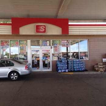 Speedway - a silver car parked in front of a gas station - Gas Stations Near Me - Warrenville, Illinois