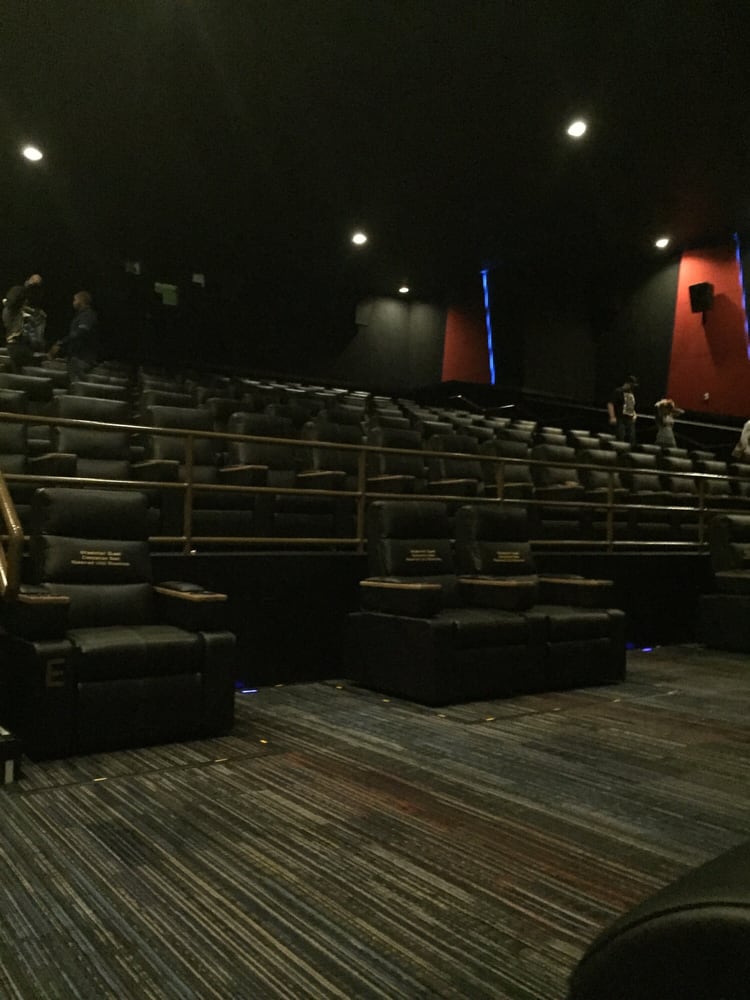 Harkins Mountain Grove 16 234 Photos 371 Reviews Cinema 27481 San Bernardino Ave Redlands Ca United States Phone Number Schedule Yelp