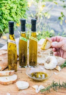 The Olive Press by null