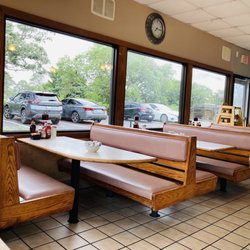Dino's House of Pancakes - Dino's House of Pancakes Interior