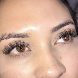 The Lash Lounge