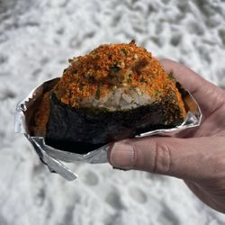 Miso Toh Kome - Spicy tuna-mayo onigiri
