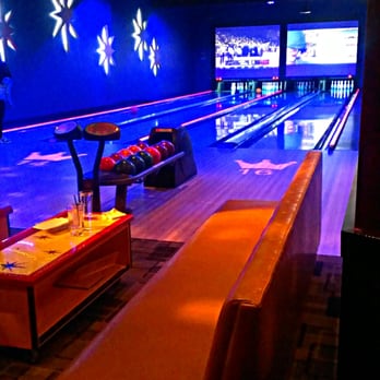 Kings Dining & Entertainment - private bowling room - American Near Me - Lynnfield, Massachusetts