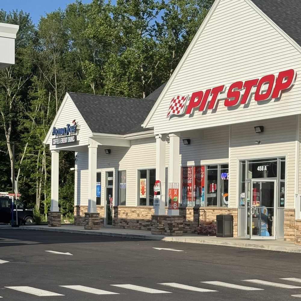 Aroma Joe’s Coffee - At the far left end of this Gas Station/Market - Breakfast & Brunch Near Me - Berlin, Connecticut