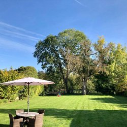 Jobim - Prachtige tuin, kids kunnen er spelen