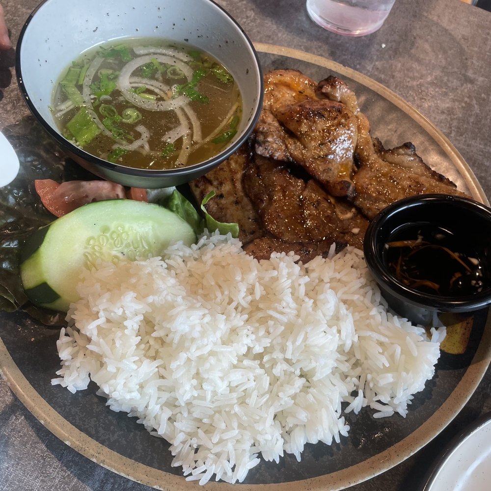 Lua Vietnamese Cuisine - Grilled pork chop on rice. Kids portion - Vietnamese Near Me - Edison, New Jersey Lua Vietnamese Cuisine - Grilled pork chop on rice. Kids portion - Vietnamese Near Me - Edison, New Jersey