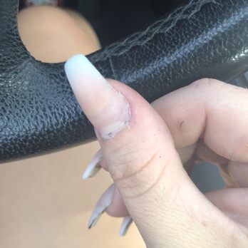 Coco Luxe Nails - Eyelash Service Near Me - Santa Monica, California
