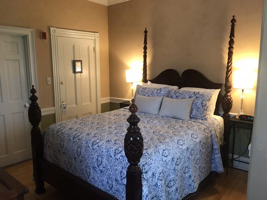 Morrill Mansion by null