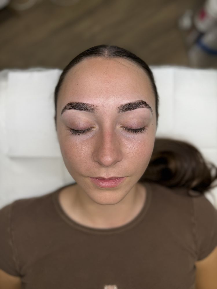 AZ Brows & Skin Logo