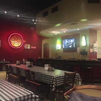 Roma's Pizza - Ample seating and bar space. - Pizza Near Me - Houston, Texas Roma's Pizza - Ample seating and bar space. - Pizza Near Me - Houston, Texas